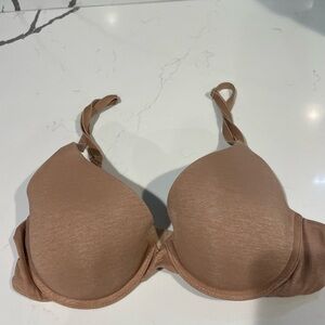 Victoria's Secret Uplift Semi Demi Bra